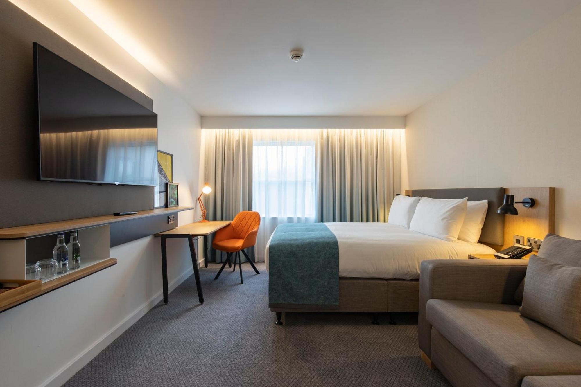 Redhill  Holiday Inn Bristol Airport By Ihg מראה חיצוני תמונה