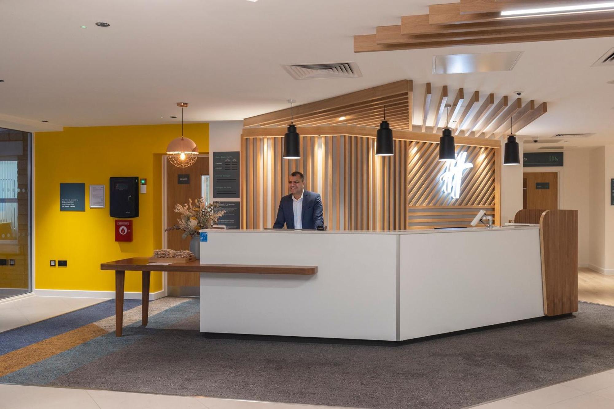 Redhill  Holiday Inn Bristol Airport By Ihg מראה חיצוני תמונה