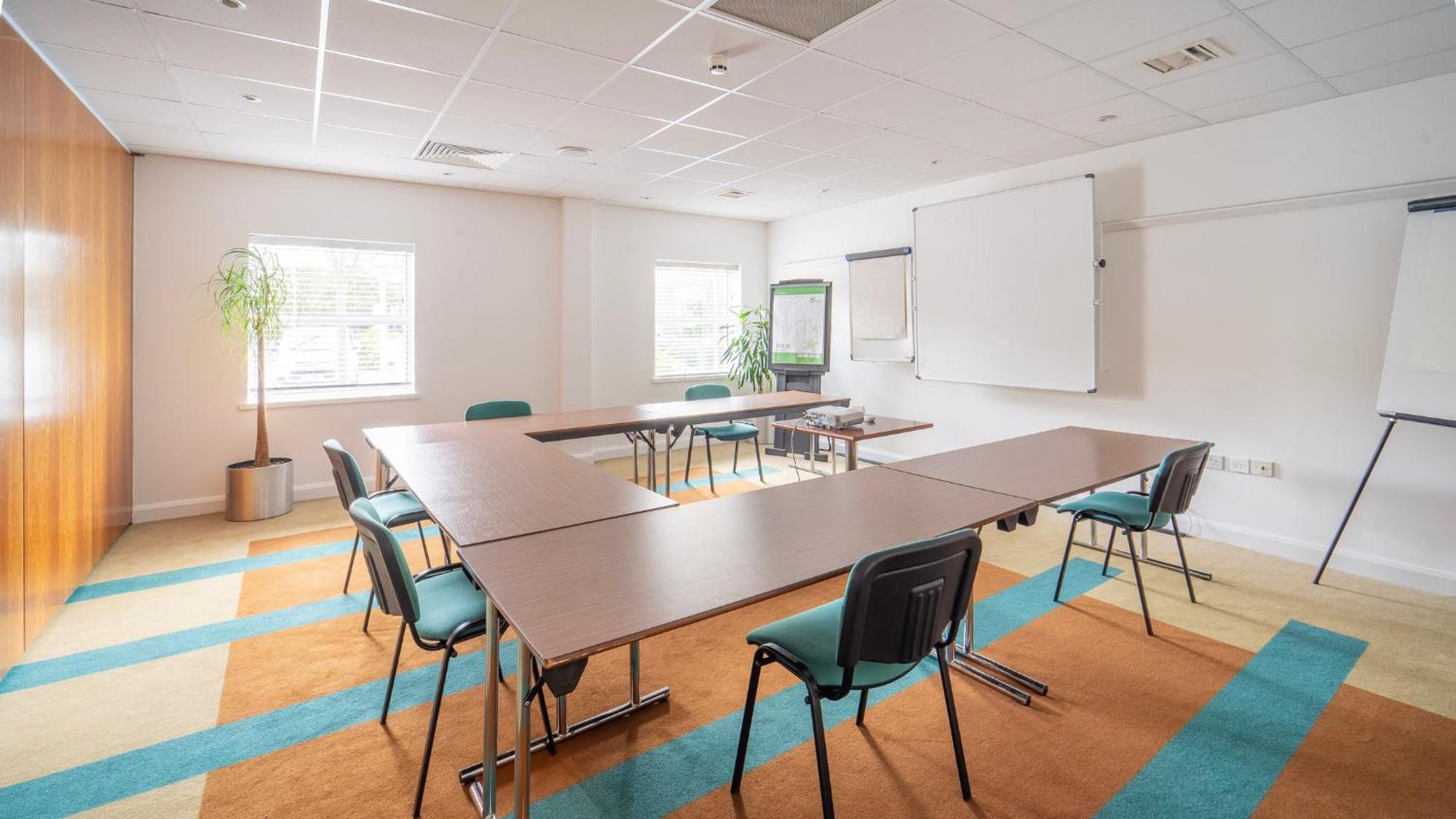 Redhill  Holiday Inn Bristol Airport By Ihg מראה חיצוני תמונה
