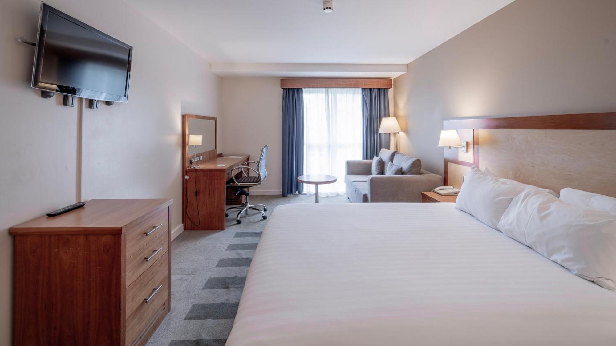 Redhill  Holiday Inn Bristol Airport By Ihg מראה חיצוני תמונה